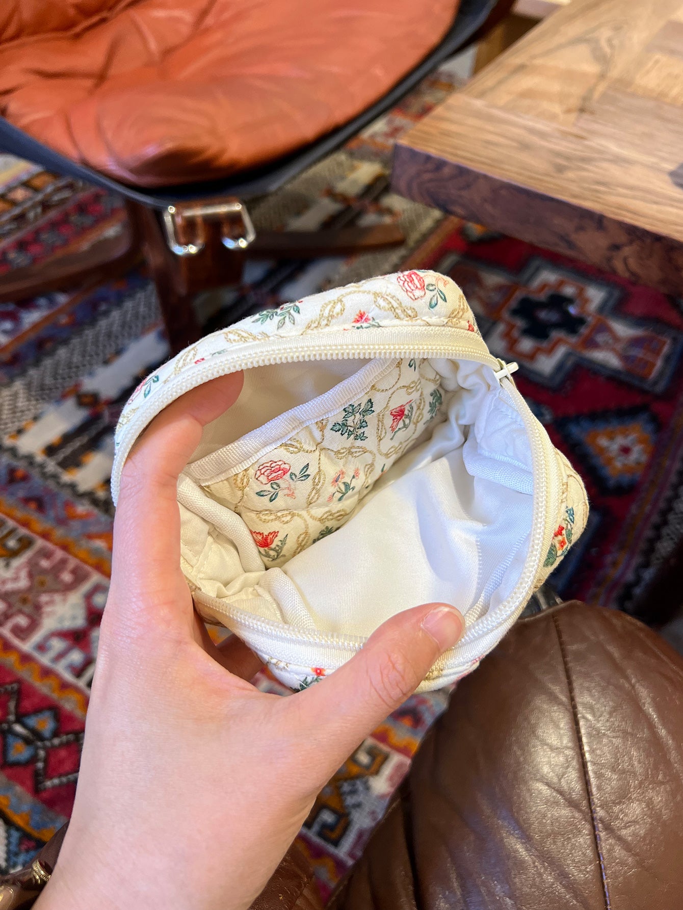 Precatch Square Toast Three-dimensional Makeup Bag for Makeup, Cushion Compact, Lipstick, Featuring a Thick Floral Small Pouch as an Interior Bag