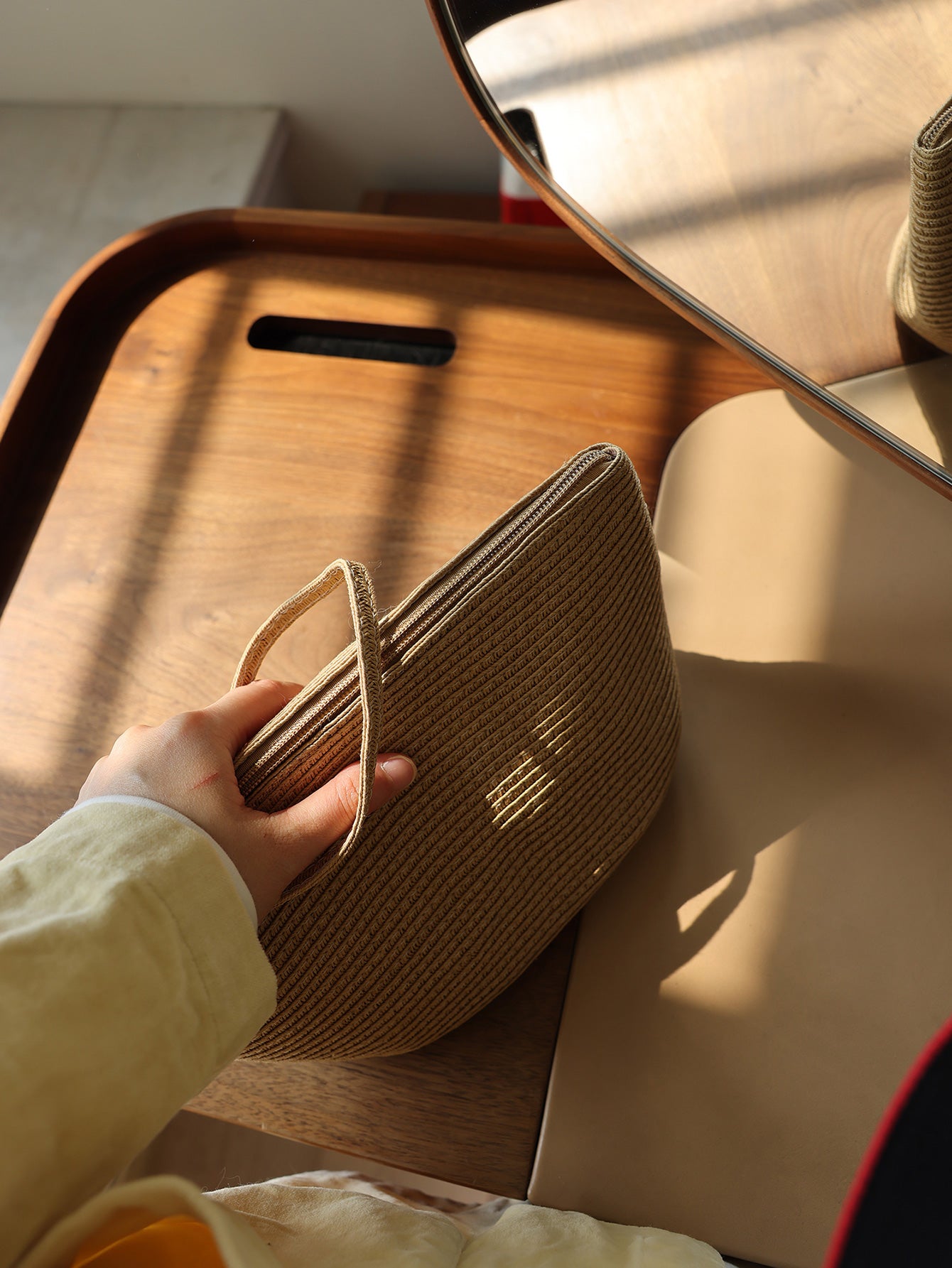 Precatch Straw woven bag spring and summer travel cargo bag solid color woven storage bag outdoor portable leisure beach bag handbag makeup bag