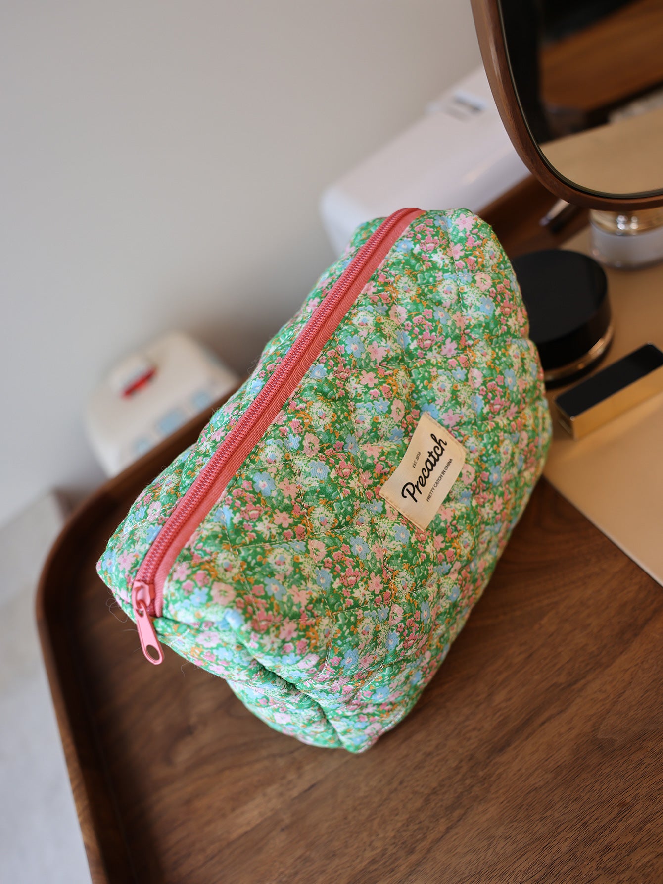 Precatch Quilted Thick Makeup Bag with Extra Large Capacity with Flower Pattern - Cotton Fabric Country-style Fabric Storage Bag with Floral Print (Large Bag)