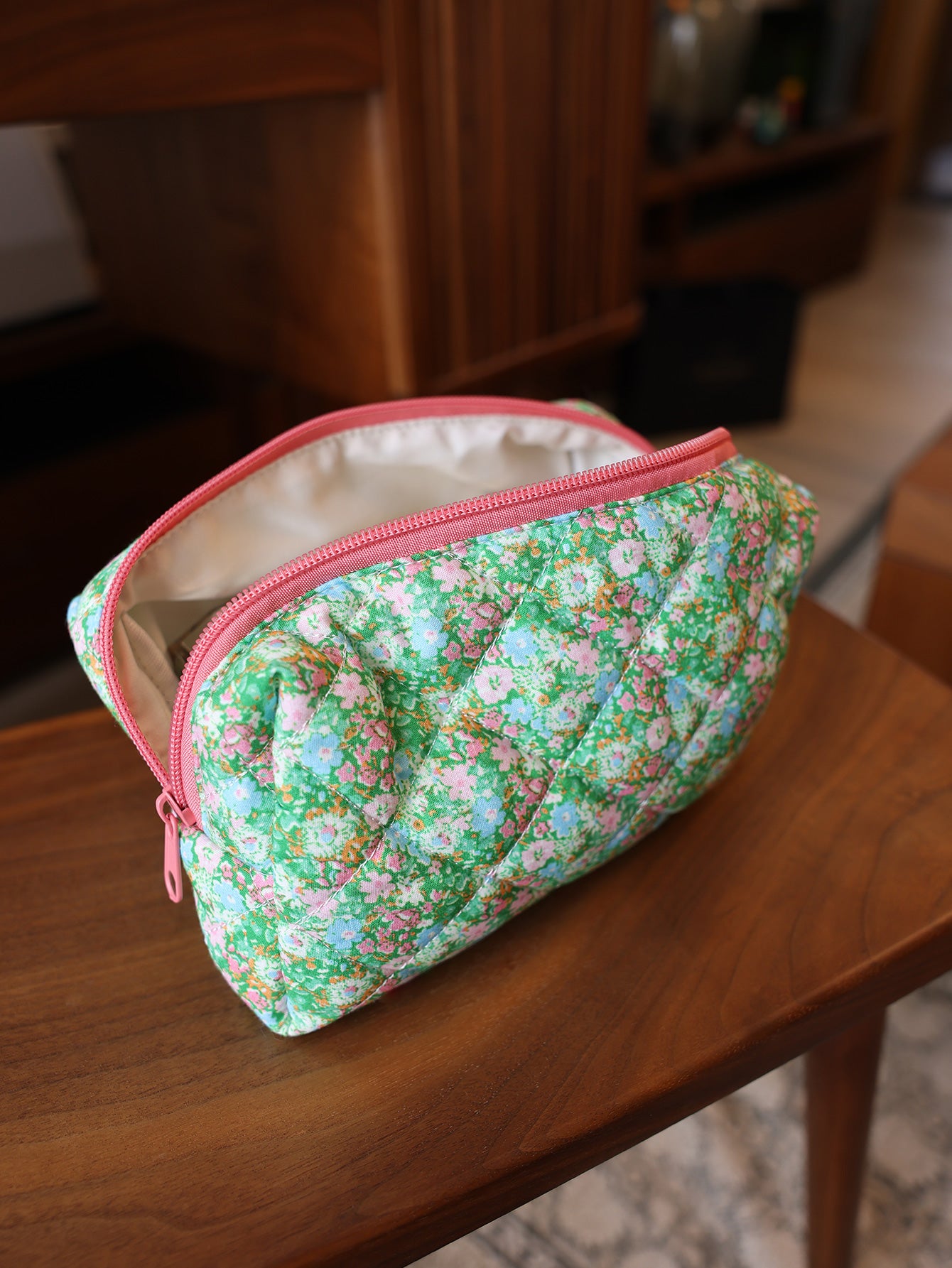 Precatch Emerald Green Printed Thick Medium Makeup Bag - Skincare Portable Travel Storage Bag (Handbag)