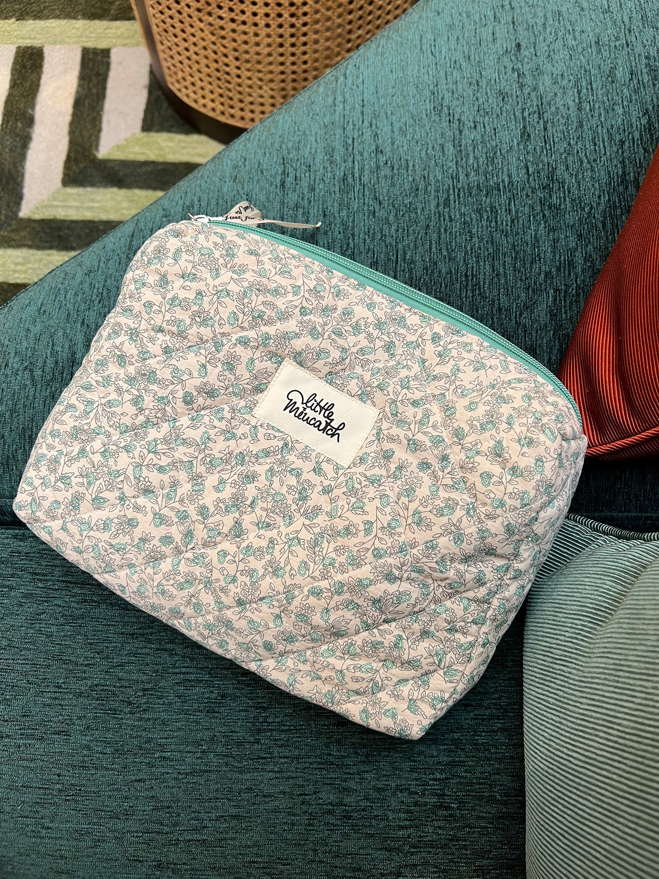 Small Floral Canvas Makeup Bag with Large Capacity - Multi-functional Portable Storage Bag for Travel Toiletry, Skincare Items, Underwear and Sock (Large Size)