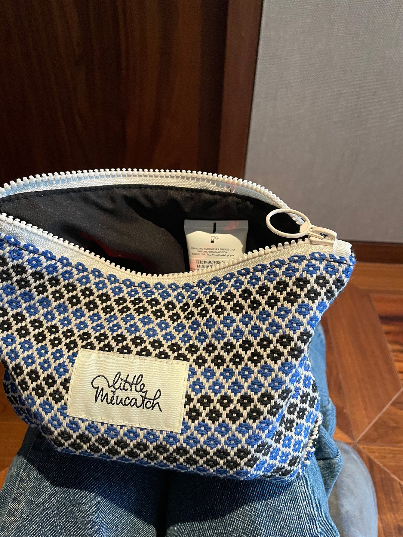 Precatch Nostalgic Blue Cherry Hangings Makeup Bag-Vintage Handmade Wool Knitted Geometric Portable Handbag with Large Capacity