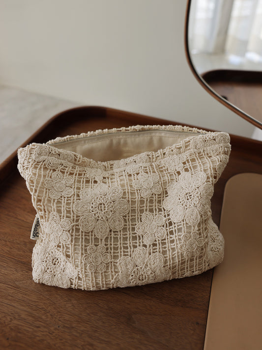 Ethnic style embroidered flowers solid color makeup bag versatile woven fashionable storage bag for girls clutch bag toilet bag