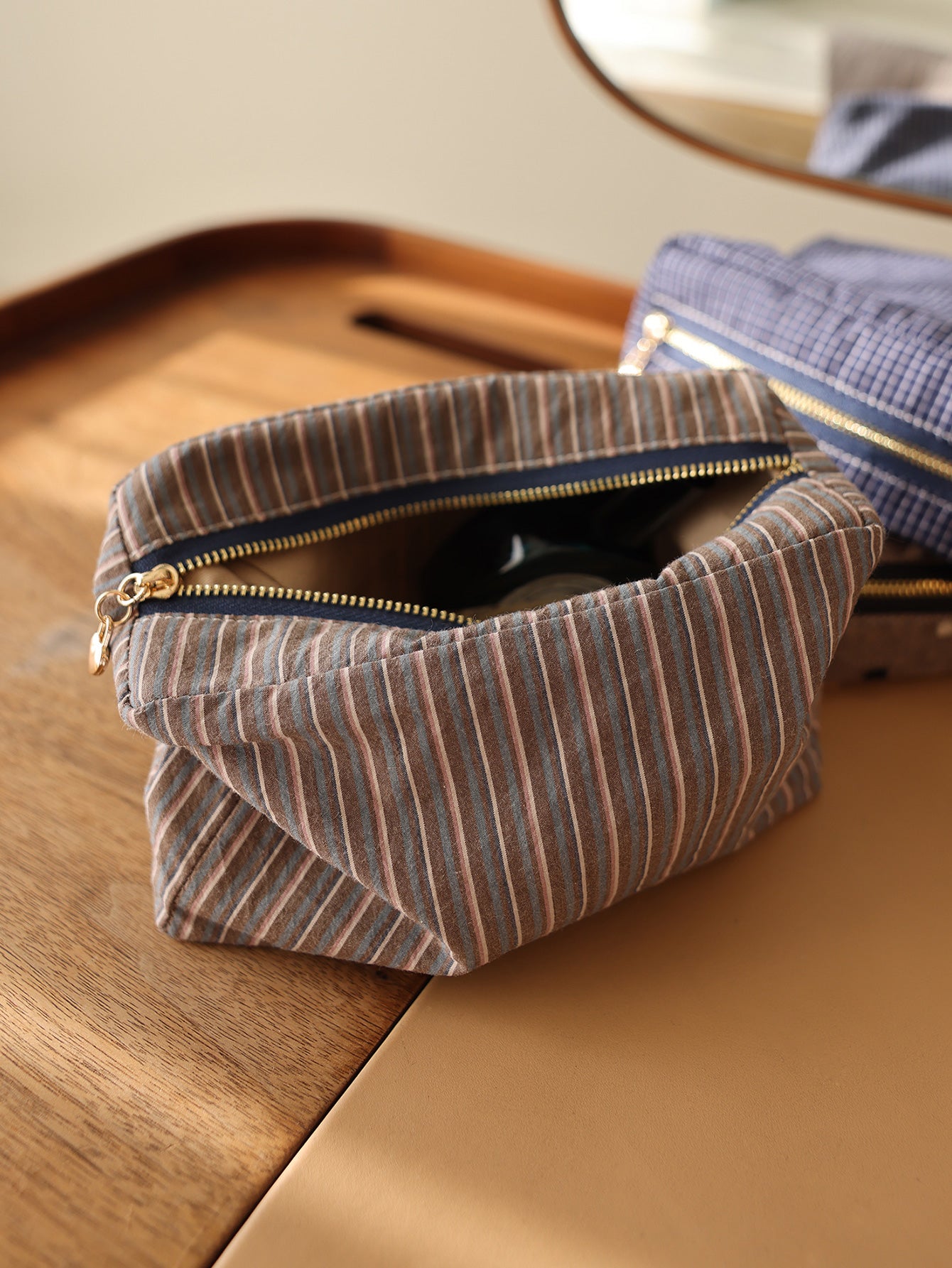 Precatch Plaid striped fabric simple makeup bag square three-dimensional zipper storage bag travel portable clutch inner bag Japanese style